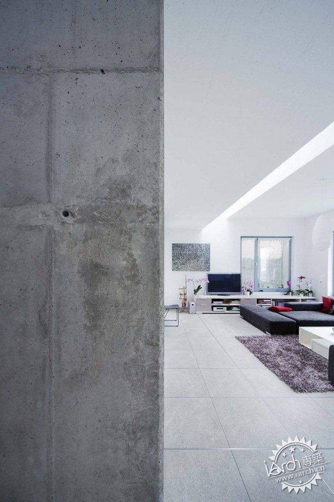 House in Dunaujvaros / ZSK Architects6ͼƬ