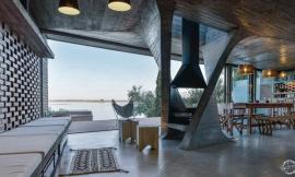 One Column House / NE-AR