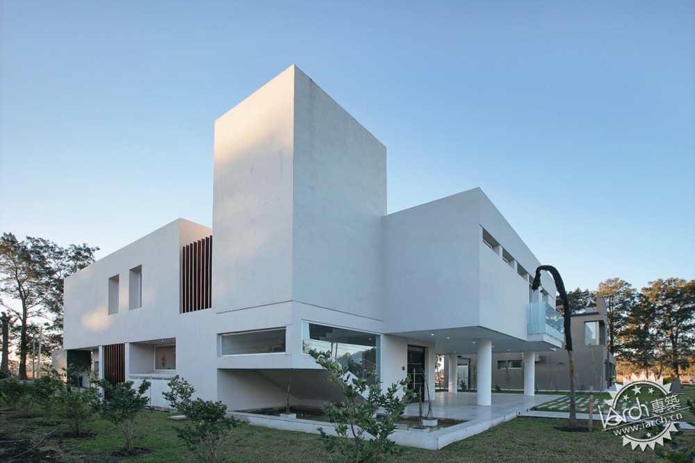 House RA / Pablo Anzilutti8ͼƬ