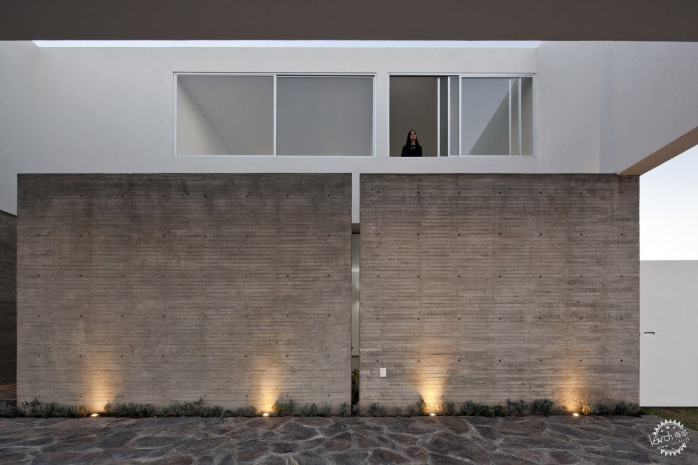 仰望蓝天的住宅/ Abraham Cota Paredes Arquitectos第10张图片