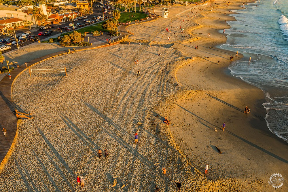 Laguna̲1/4ӢﳤĻ߷װ/ Phillip K Smith III6ͼƬ