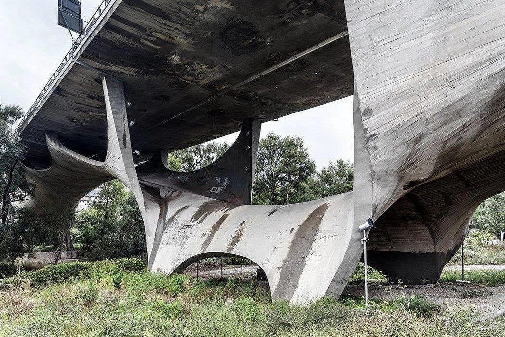 塞尔吉奥 穆斯梅奇作品 | 意大利超现实主义混凝土高架桥第12张图片