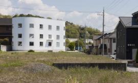 ձĳסլ HOUSE IN HIKONE BY TATO ARCHITECTS