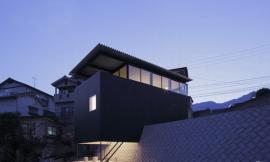 ձլ·С HOUSE IN MIYAKE BY YOSHIO OHNO ARCHITECTS AND HIDETAKA NAKAH...