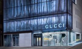 Gucci首尔旗舰店开幕，玻璃幕墙加「铁丝网」，简直太酷了